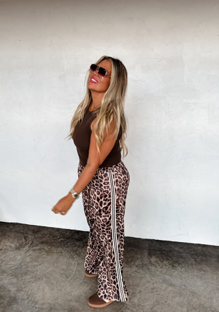 HADDIE SILKY CHEETAH WIDE LEG PANTS
