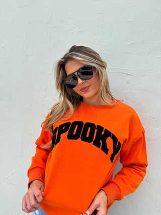 SPOOKY AND MAMA SHERPA LETTER SWEATSHIRT