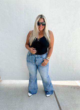 ROMI LIGHT WASH TUMMY CONTROL JEANS