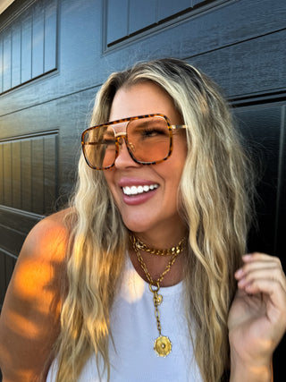GOLDEN HOUR FRAMES