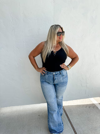 ROMI LIGHT WASH TUMMY CONTROL JEANS