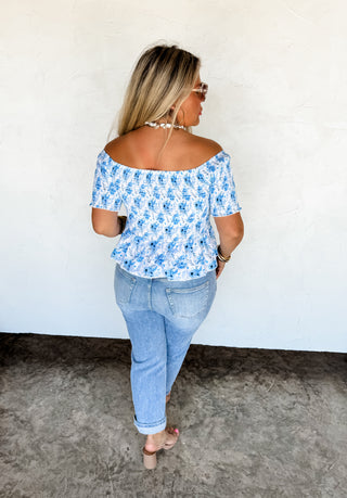 ESSIE FLORAL SMOCKED TOP