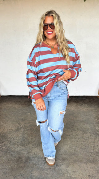 PREORDER- LIVED IN OVERSIZED PULLOVER