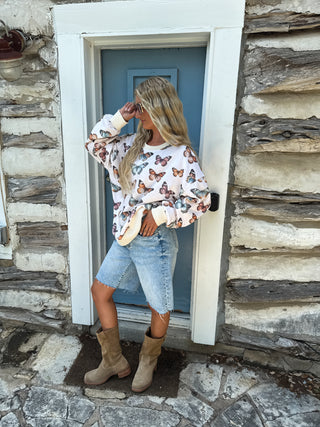 PREORDER- BUTTERFLY SEASON PULLOVER SWEATSHIRT