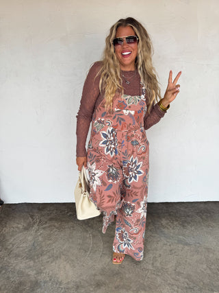 PREORDER- JOLIE LACE THUMBHOLE TOP