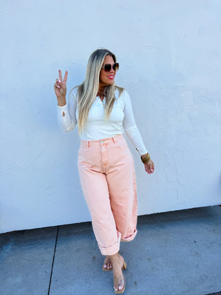 PEACH WASH BARREL JEANS