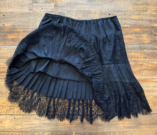 PREORDER- VIVIANE LACE SLIP SKIRT