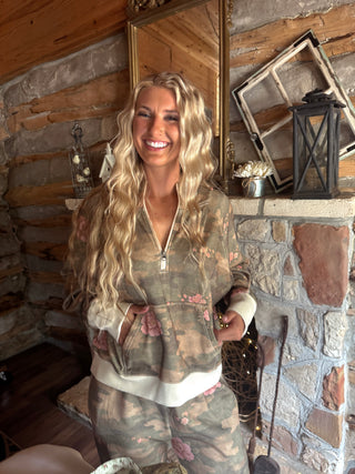 PREORDER- CAMO & BUTTERFLIES EASY DOES IT PULLOVER