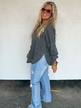 JOSS WASHED SWEATSHIRT