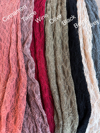PREORDER- JOLIE LACE THUMBHOLE TOP