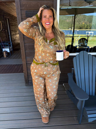 PREORDER- FLORAL & LACE WAFFLE PJS