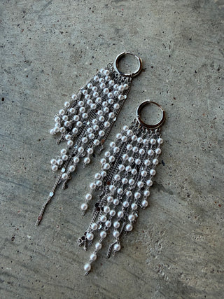 PEARL PARTY EARRINGS