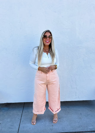 PEACH WASH BARREL JEANS