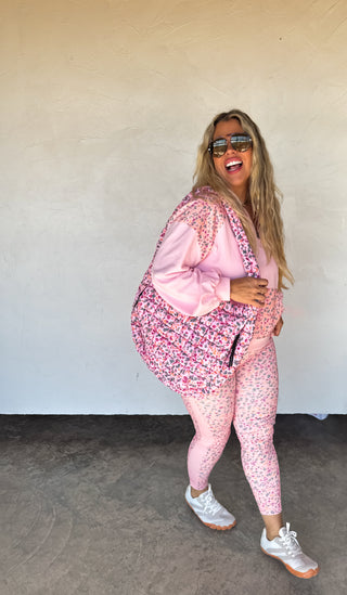 PREORDER- CARRY ALL PUFFER BAG