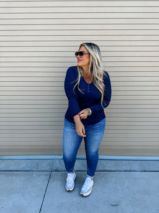 PREOREDER- BROOKLYN SNAP HENLEY TOP