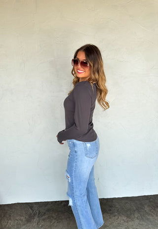 PREORDER- FALL BROOKLYN SNAP HENLEY TOP