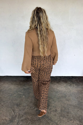 PREORDER- FRINGE BENEFITS TOP